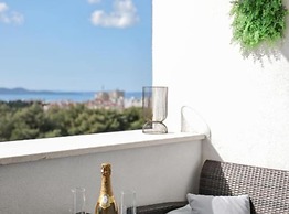 Zadar Urban Seaside Apartment