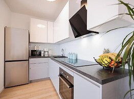 Zadar Urban Seaside Apartment