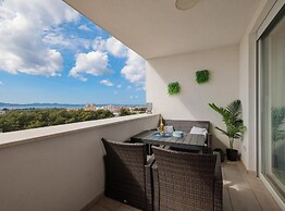 Zadar Urban Seaside Apartment