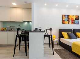 Spacious Two sis Apartments in Zadar With Terrace