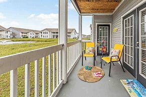 Fun First Floor Condo With Pool hot tub gym and Tennis Courts