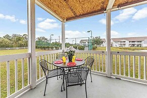 Fun First Floor Condo With Pool hot tub gym and Tennis Courts