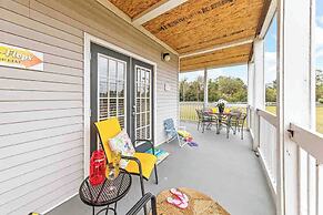 Fun First Floor Condo With Pool hot tub gym and Tennis Courts