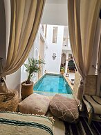 Riad Larbi Khalis