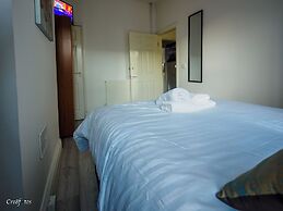 Couldon Lodge Deluxe Double Room 3