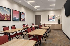 Home2 Suites By Hilton Vaughan Toronto On