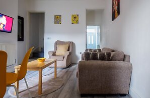 Couldon Lodge  Family Room 3