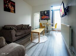 Couldon Lodge  Family Room 3