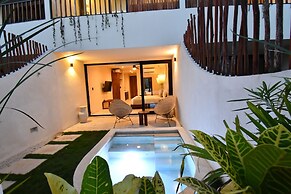 Loch Tulum by The Spot Rentals