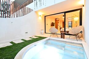 Loch Tulum by The Spot Rentals