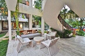 Loch Tulum by The Spot Rentals