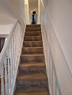 Fantastic Large Room with  free parking