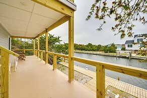 Waterfront Getaway w/ Dock & Views in Ocracoke!