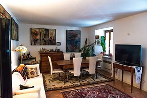 Charming Apartment in
