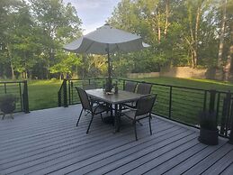 Rustic Modern Cabin w Hot Tub 1 5 hrs From NYC