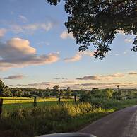 Rustic Modern Cabin w Hot Tub 1 5 hrs From NYC