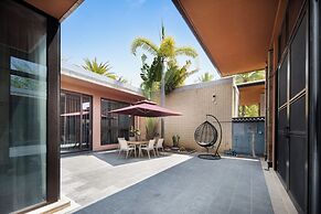 Fuwan Haitao Meishu Lingshui Haitang Bay