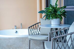 Fuwan Haitao Meishu Lingshui Haitang Bay