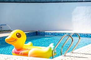 Fuwan Haitao Meishu Lingshui Haitang Bay