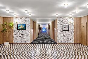 Guo Mao San Li Tun Apartment