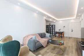 Tyms 2BR Apt Near ITC Xujiahui Line1 11