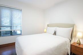 Tyms 2BR Apt Near ITC Xujiahui Line1 11