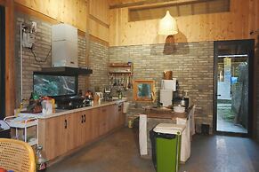 Chunqiu Banshan Leisure Resort