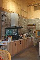 Chunqiu Banshan Leisure Resort