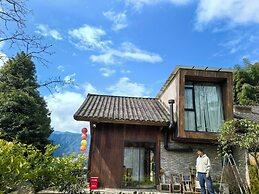 Chunqiu Banshan Leisure Resort