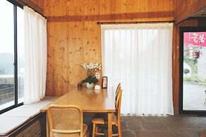 Chunqiu Banshan Leisure Resort