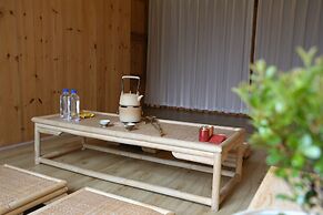 Chunqiu Banshan Leisure Resort