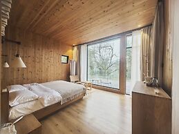 Chunqiu Banshan Leisure Resort