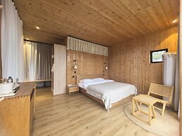 Chunqiu Banshan Leisure Resort