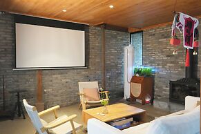 Chunqiu Banshan Leisure Resort