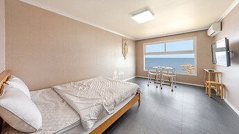 Goseong Napoli House Pension