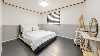 Goseong Napoli House Pension