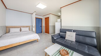 Goseong Napoli House Pension