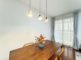 Tyms 2BR with Kitchen 5min to Metro