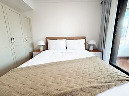 Tyms 2BR with Kitchen 5min to Metro