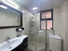 Tyms 2BR with Kitchen 5min to Metro