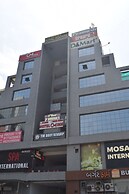 HOTEL ROYAL SQUARE