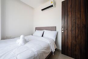 Urban Village Condo by Soben Homes