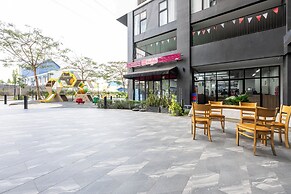 Urban Village Condo by Soben Homes