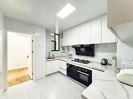 Tyms 2BR 2BA Apt Near MetroCity Line 1 9