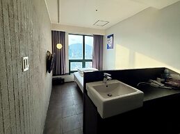 Mini hotel may nampo