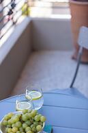 stylish apt up to 4 in Rethymno