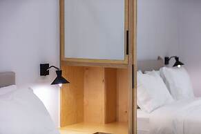 stylish apt up to 4 in Rethymno