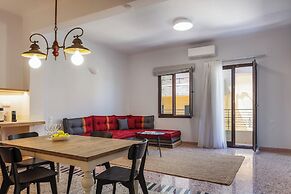 stylish apt up to 4 in Rethymno