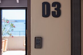 seafront cozy suite for 2 in Rethymno