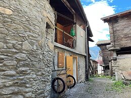 Historic Apartment in the old Village of Naters